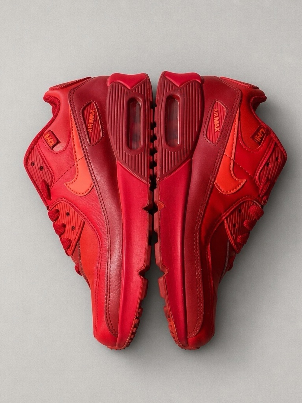 Nike Men’s Red Low-Top Athletic Sneakers